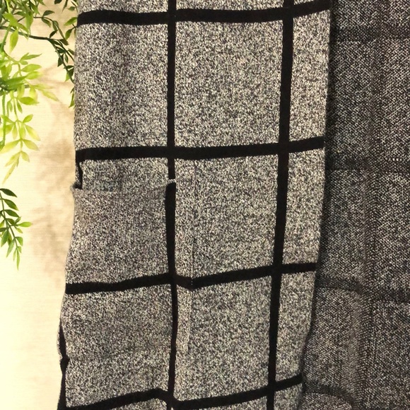 Grey and black grid tunic vest - Picture 2 of 3